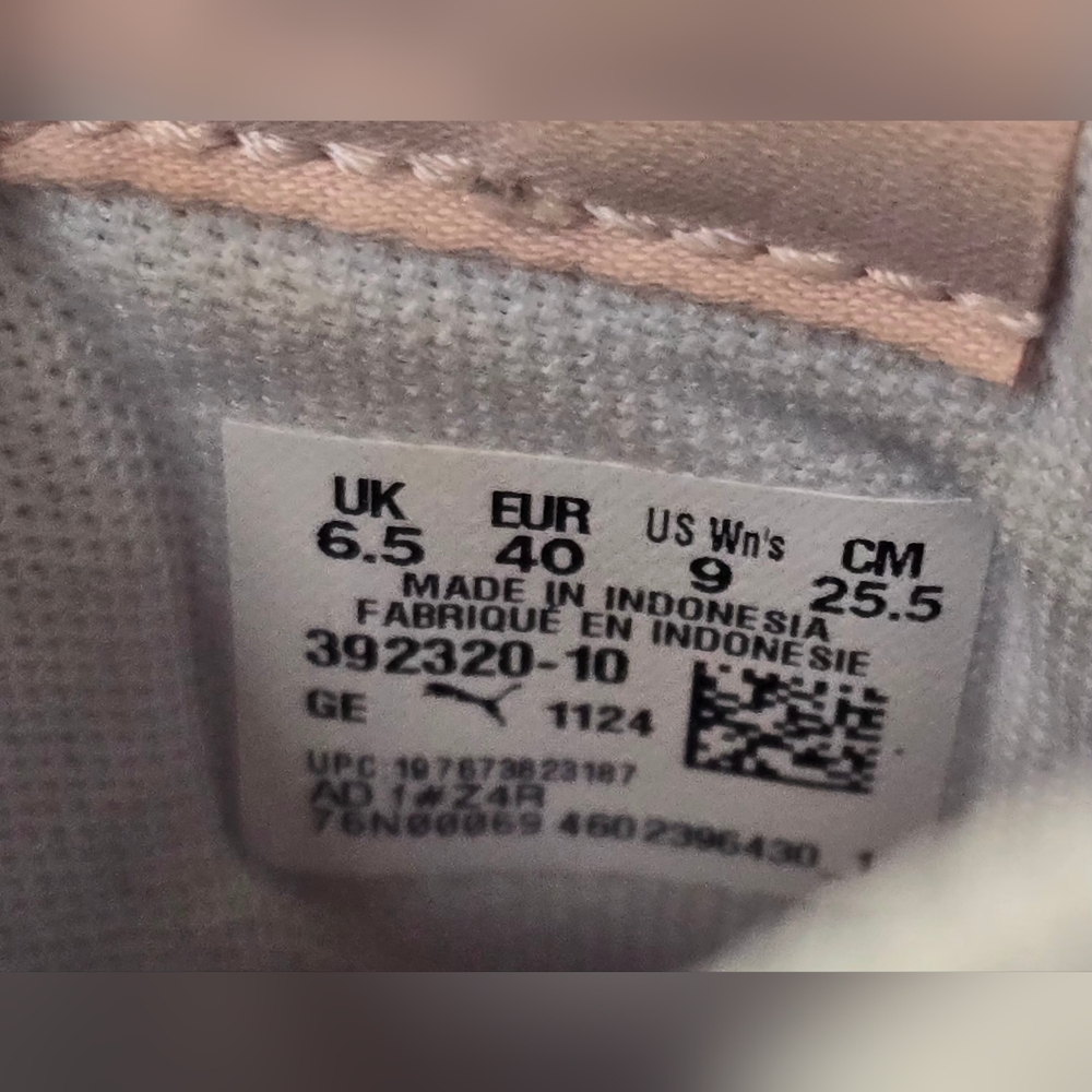Puma Women's White and Pink Leather Sneakers 9 - Picture 7 of 7